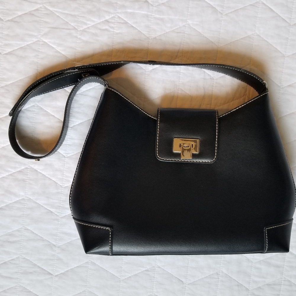 ✨Liz Clairborne Black Shoulder Bag